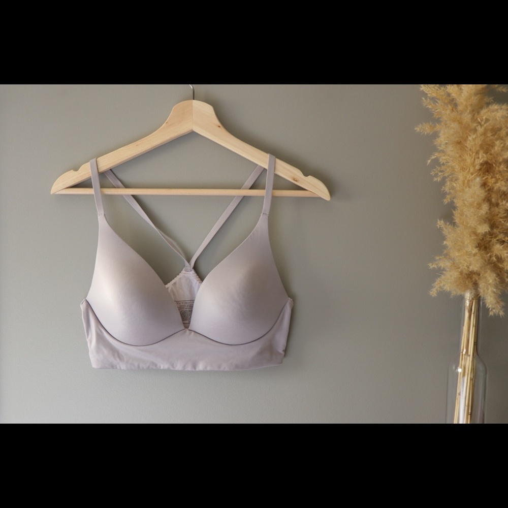 VS lightly lined plunge bra